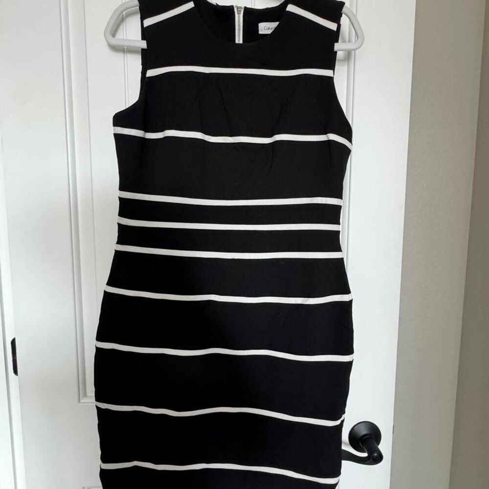 Calvin Klein Black and White Striped Knee Length Sheath Dress Size 10